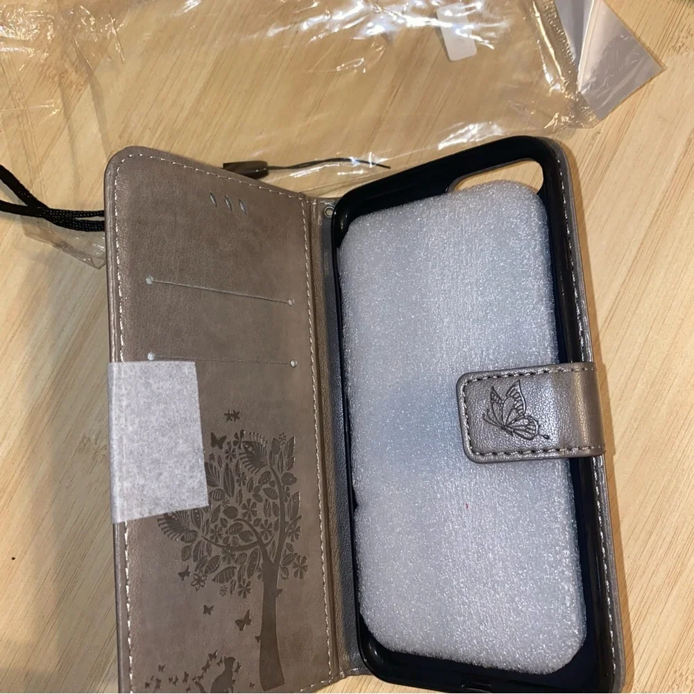 New iPhone 7 Plus screen protectors and case